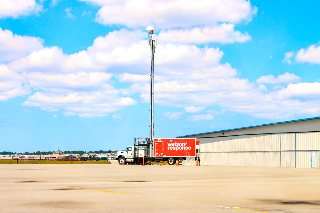 Verizon Response mobile wireless unit deployed on the tarmac at the Rochester Airshow